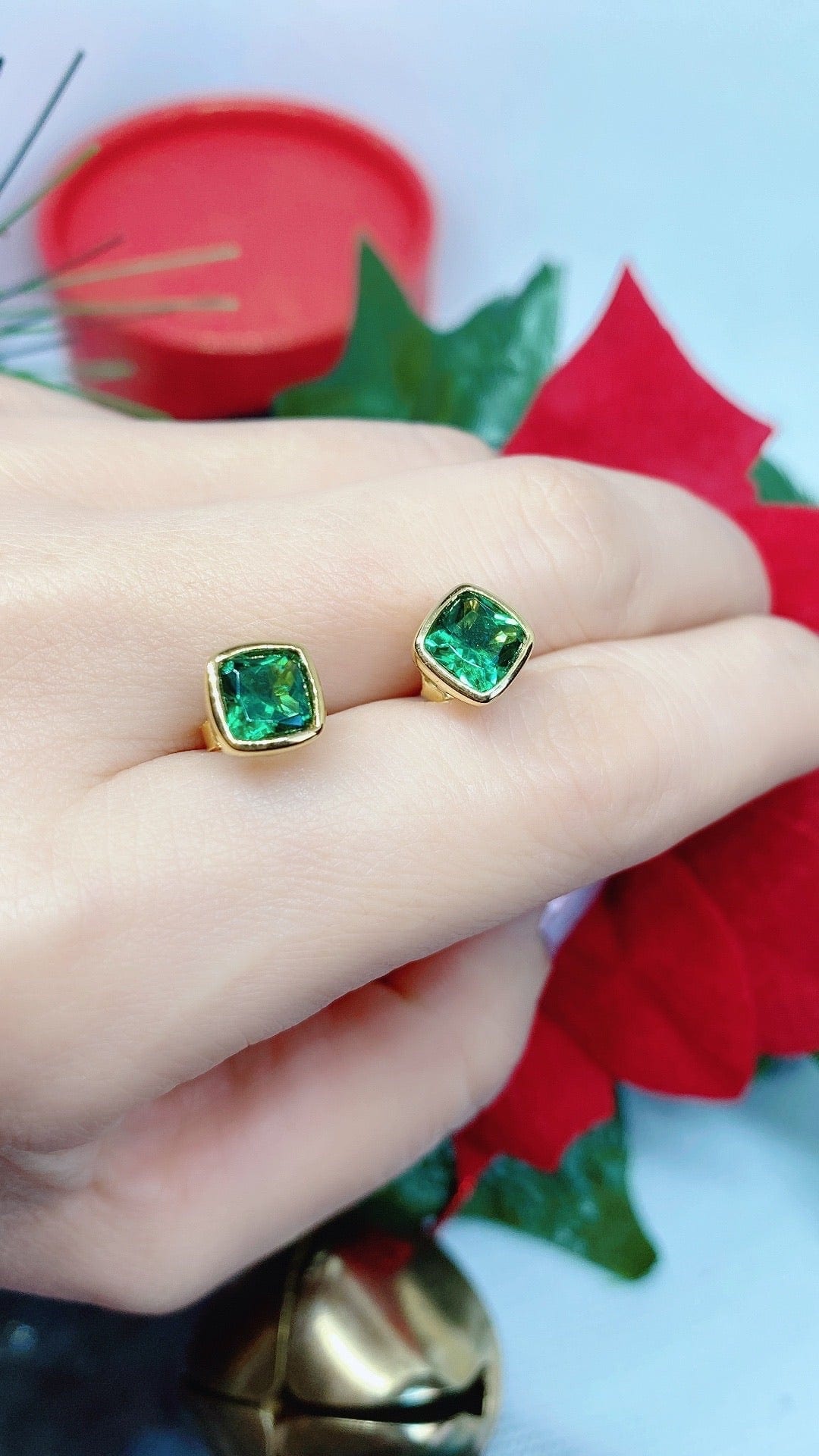 Bieauli Earrings Gold & Emerald Earrings - May birthstone