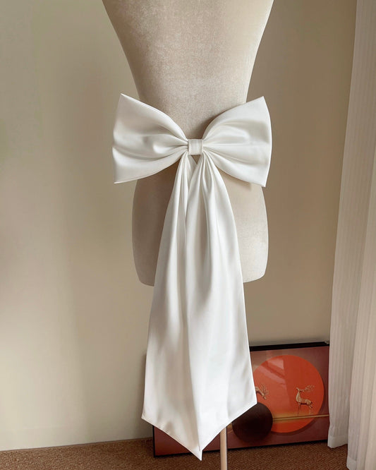 Bieauli Jewellery London BOW bridesmaid bows, bows for skirts, detachable bows, detachable bows for wedding dresses, children's bows, bows for dresses